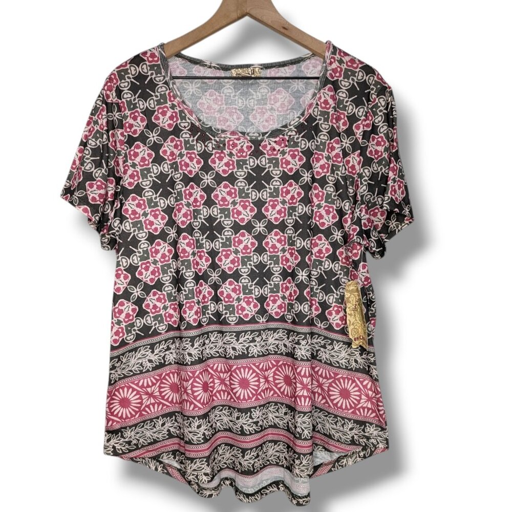 NWT One World Shirt Womens 1X Green Floral Short Sleeve Studded Scoop Neck